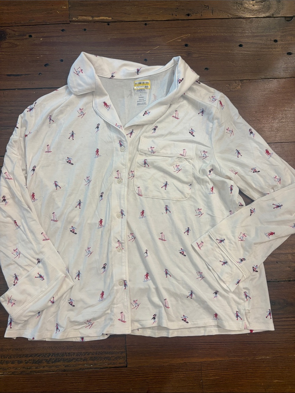 Auden White Long-Sleeve Button Pajama Top with Pink & Blue Skiers